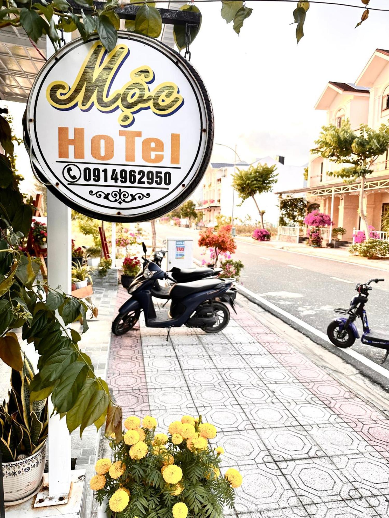 Moc Homestay- Near Bai Dai Beach Cam Lam Екстериор снимка